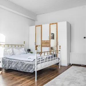  Apartament Adorable 2br Apt. Near Millenium Tower And Danube